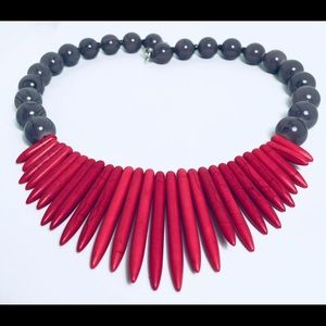 Queen Stone Statement Necklace and Earrings Ser